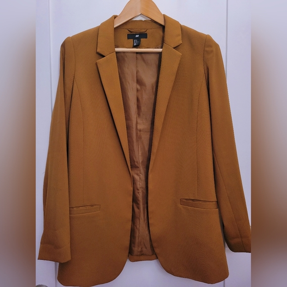H&M Jackets & Blazers - H&M brown blazer (US size 12)